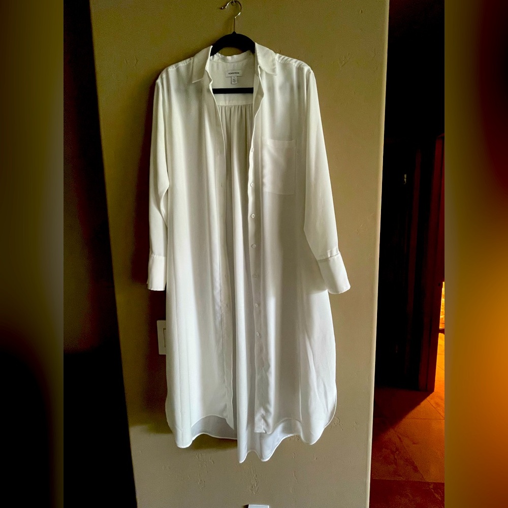 Nordstrom shirt dress, light ivory size small. Quiet luxury, the row, minimalist